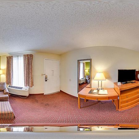 Quality Inn North Battleboro Exterior photo